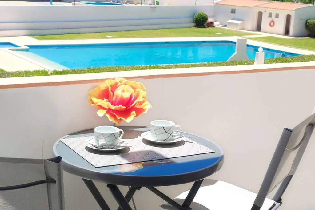 Praia Eulalia With Pool And 5 Minutes From The Beach アルブフェイラ エクステリア 写真