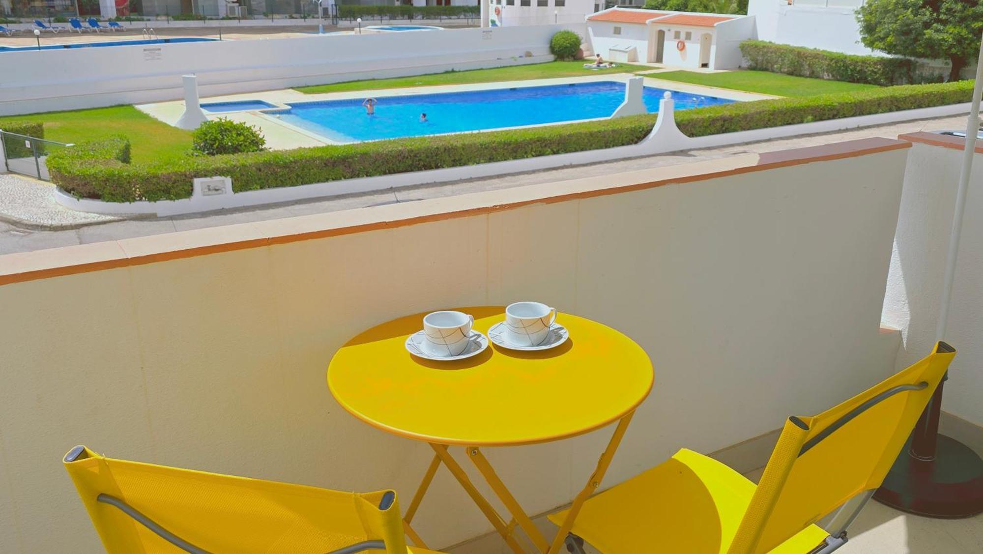 Praia Eulalia With Pool And 5 Minutes From The Beach アルブフェイラ エクステリア 写真